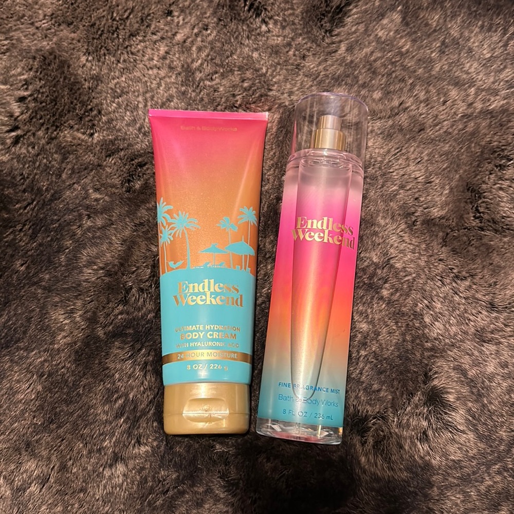 Bath & Body Works Endless Weekend Spray/Cream Set